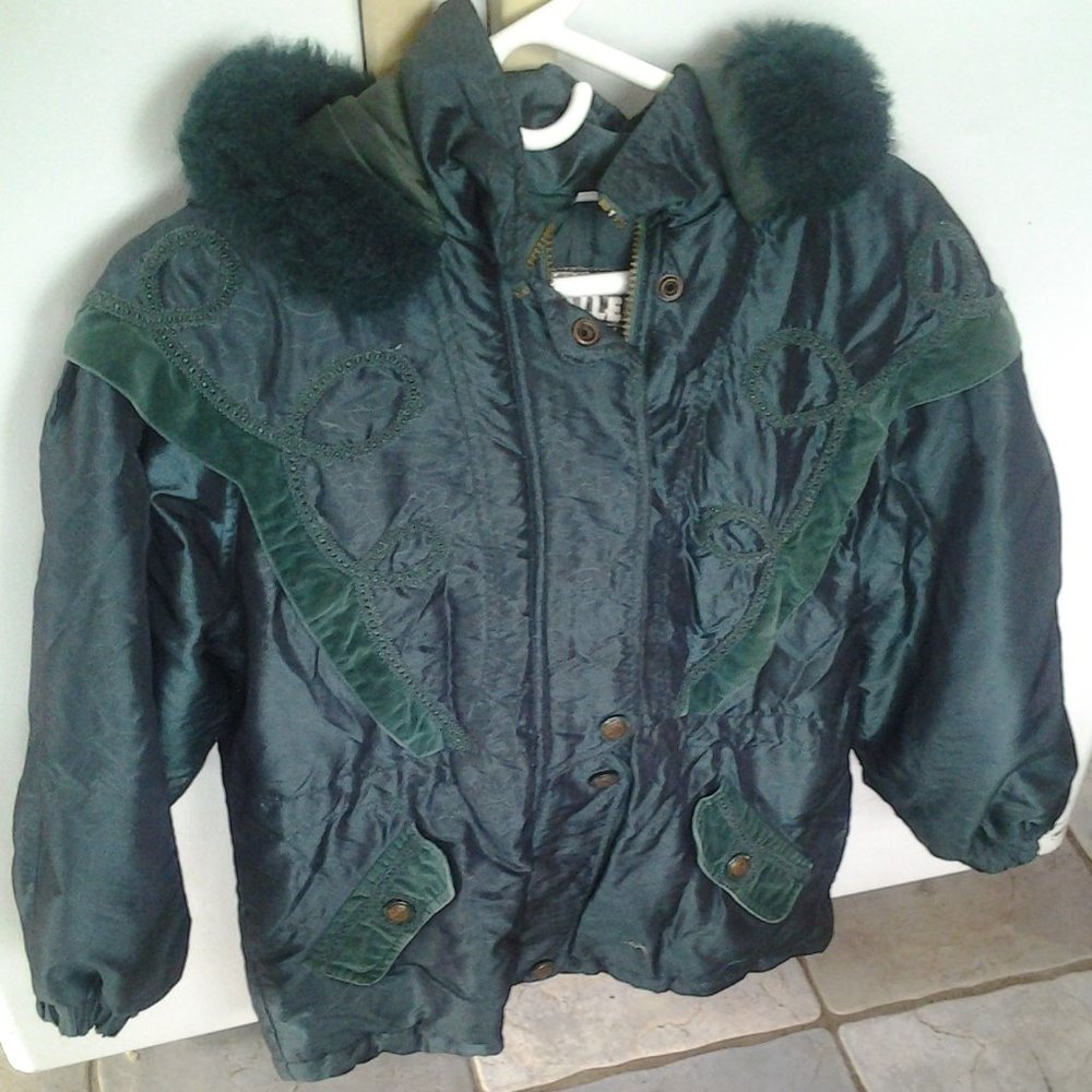 GIRL'S WINTER COAT/JACKET SIZE 10/12 "GALLERY KIDS"